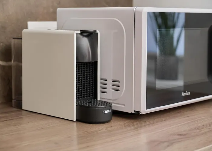 Comfy With Parking & Balcony By Renters